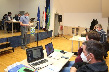 16.REDNA SEJA OBČINSKEGA SVETA 14 FOTO LJUBO VUKELIČ